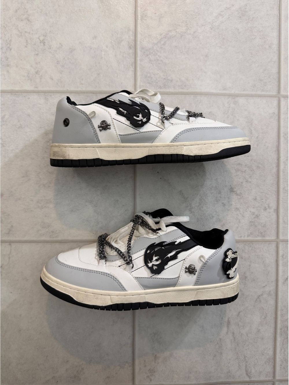 Watson white gray black low top sneakers